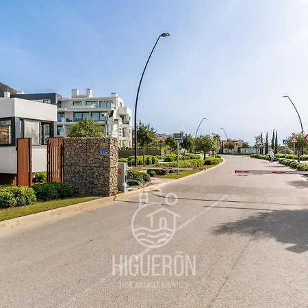 Higueron Luz Del Sur Фуэнхирола